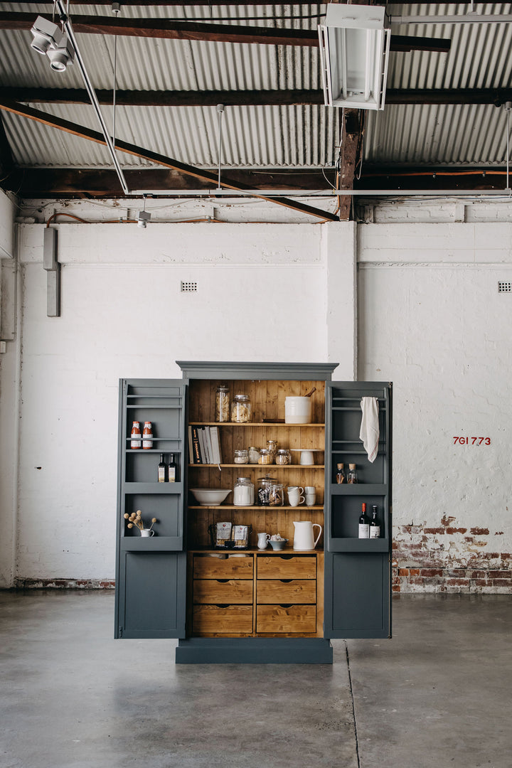 Gainsborough Larder Press - Navy & Natural