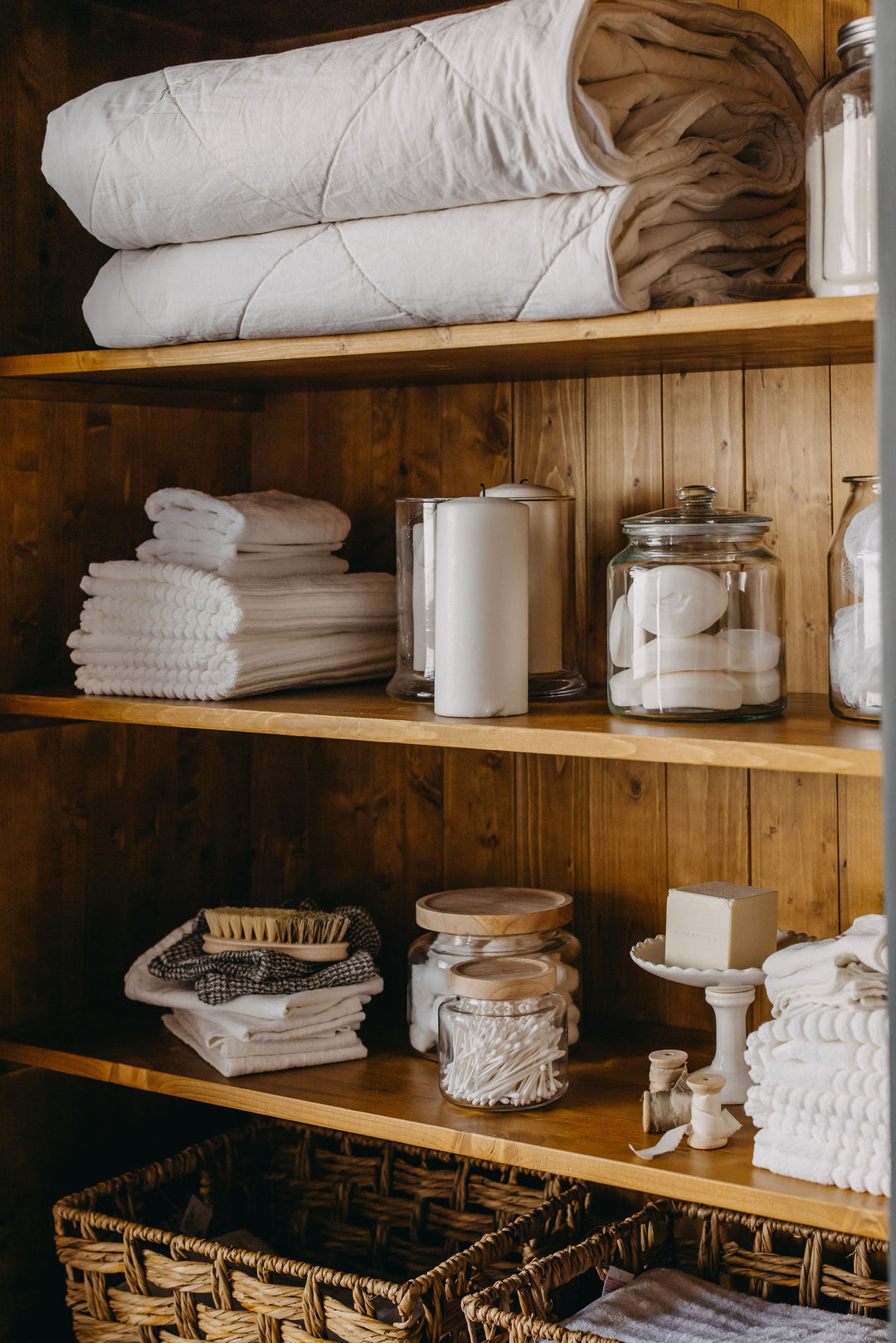 Gainsborough Larder Press - Navy & Natural