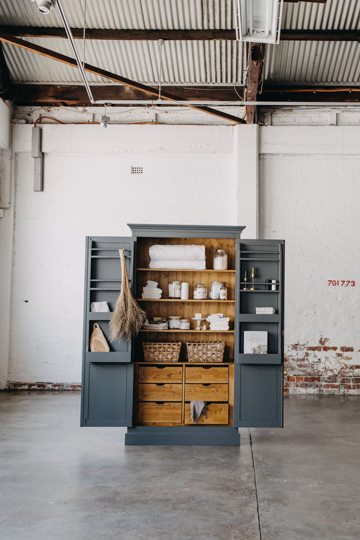 Gainsborough Larder Press - Navy & Natural