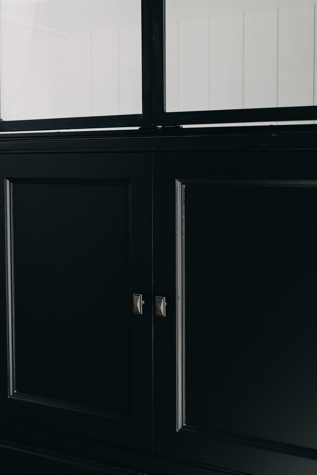 Conrad Cabinet