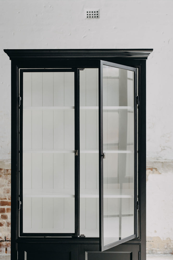 Conrad Cabinet