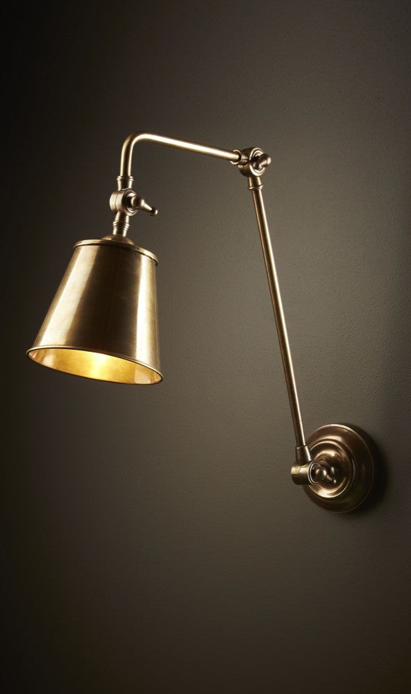 Boston Sconce in Brass