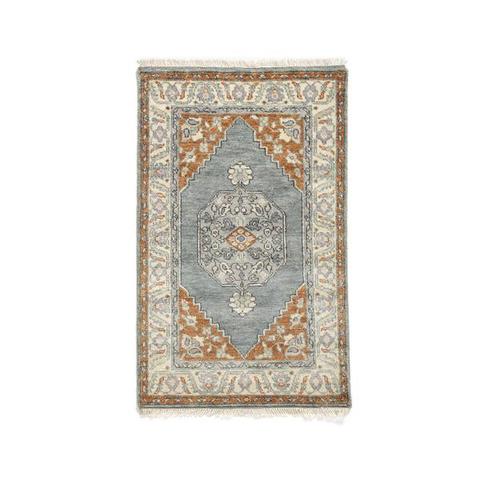 Kira Rug in Gold