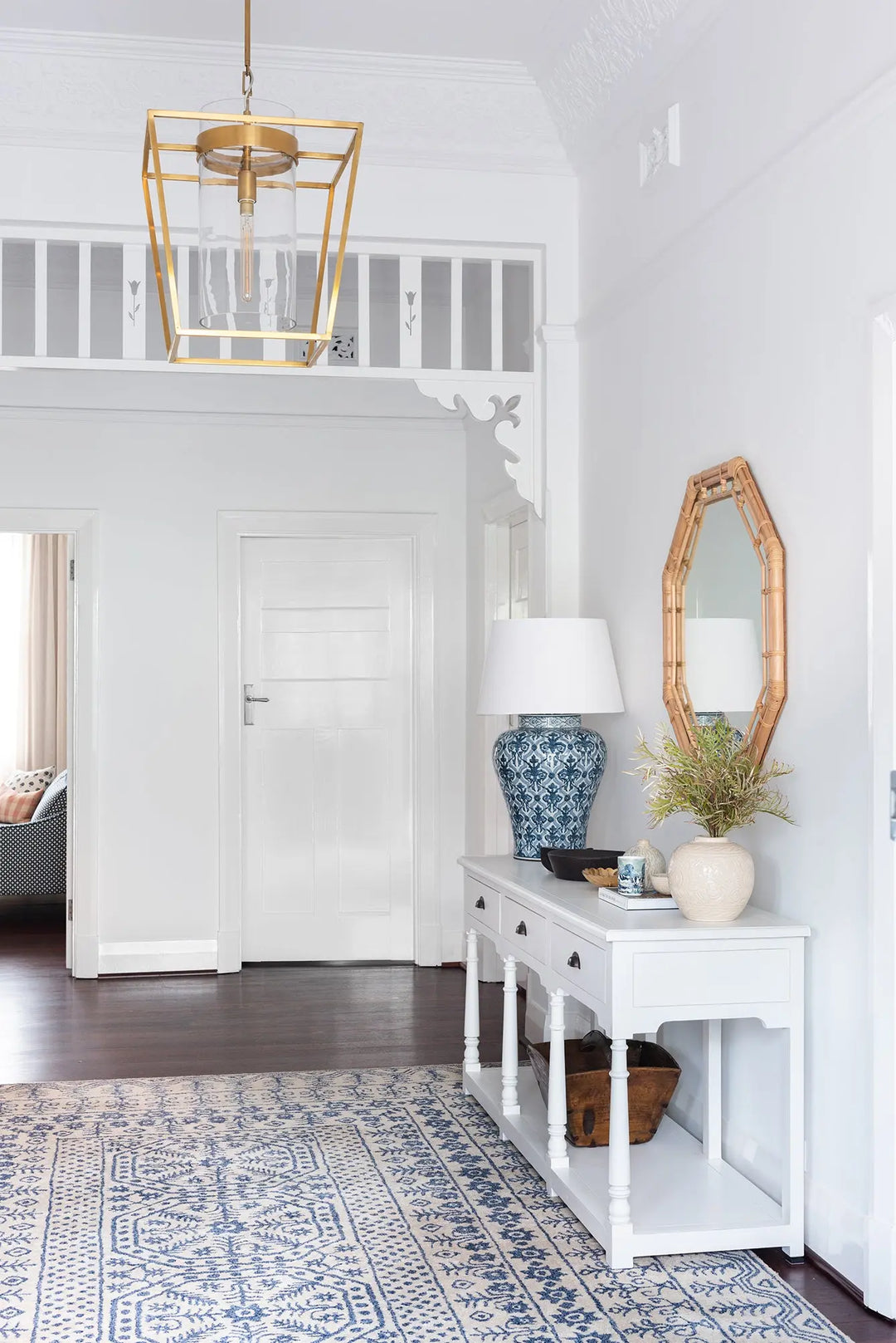 How to Create a Luxe Hamptons Entryway Rustic Charm Interiors