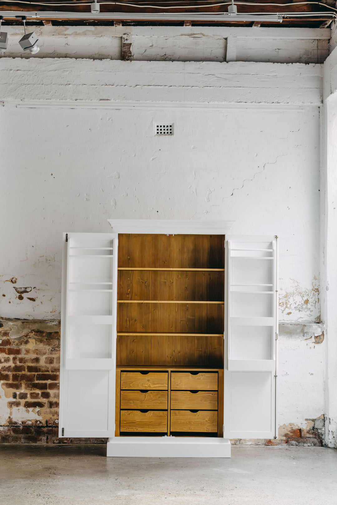 Gainsborough Larder Press - White & Natural