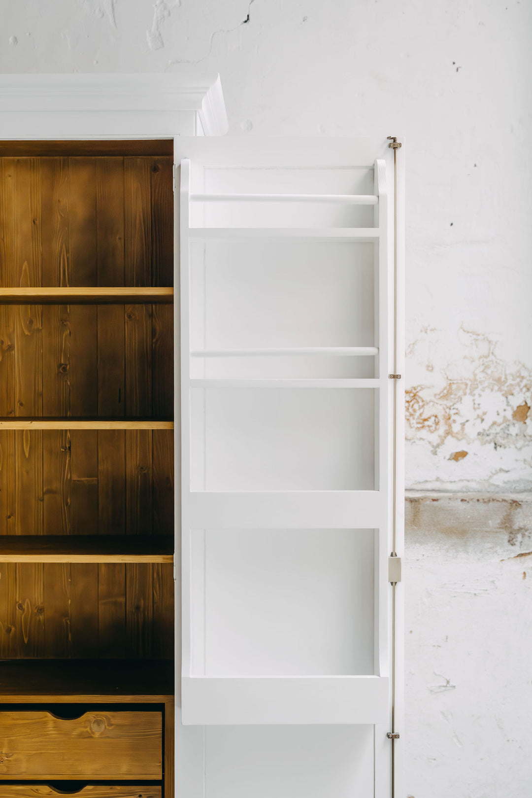 Gainsborough Larder Press - White & Natural