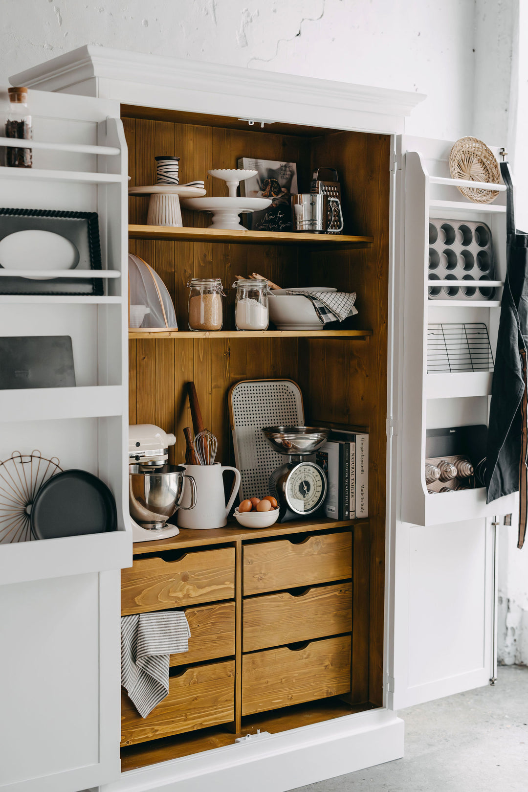 Gainsborough Larder Press - White & Natural