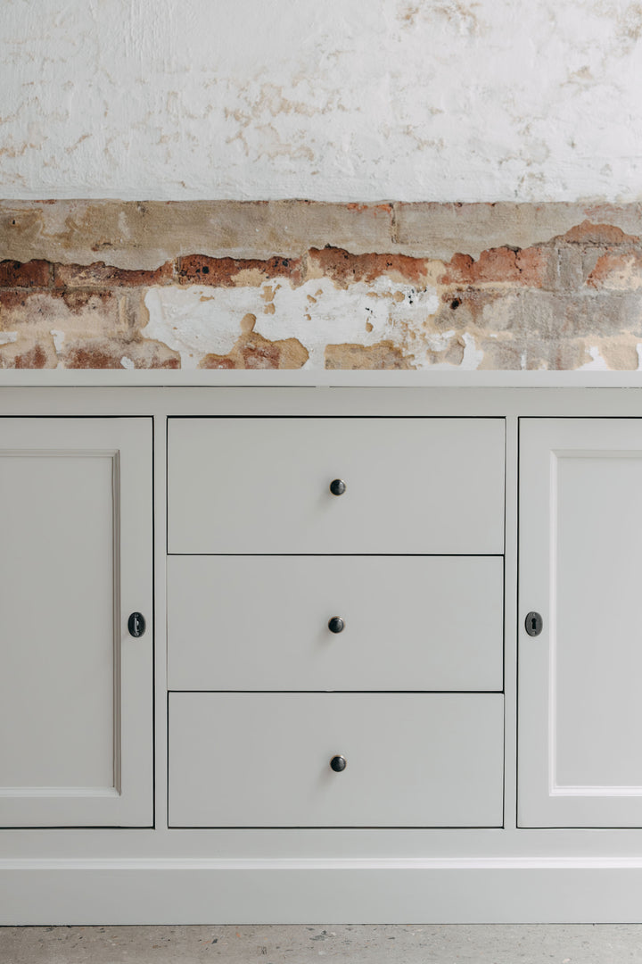 New England Buffet - Grey