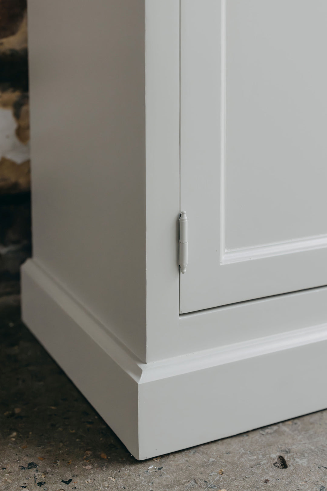 New England Buffet - Grey