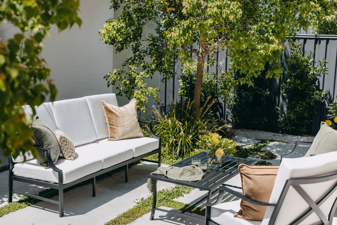 Close up styling details of Portofino Lounge Set in Black.