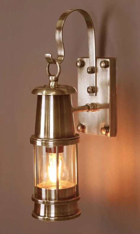 Gateway Outdoor Wall Light