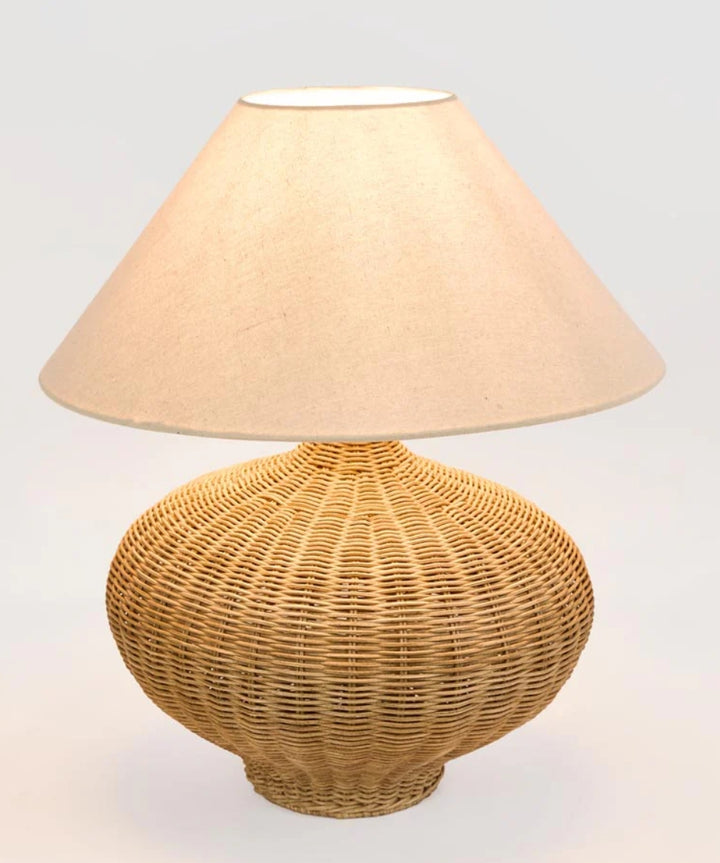 Lola Lamp