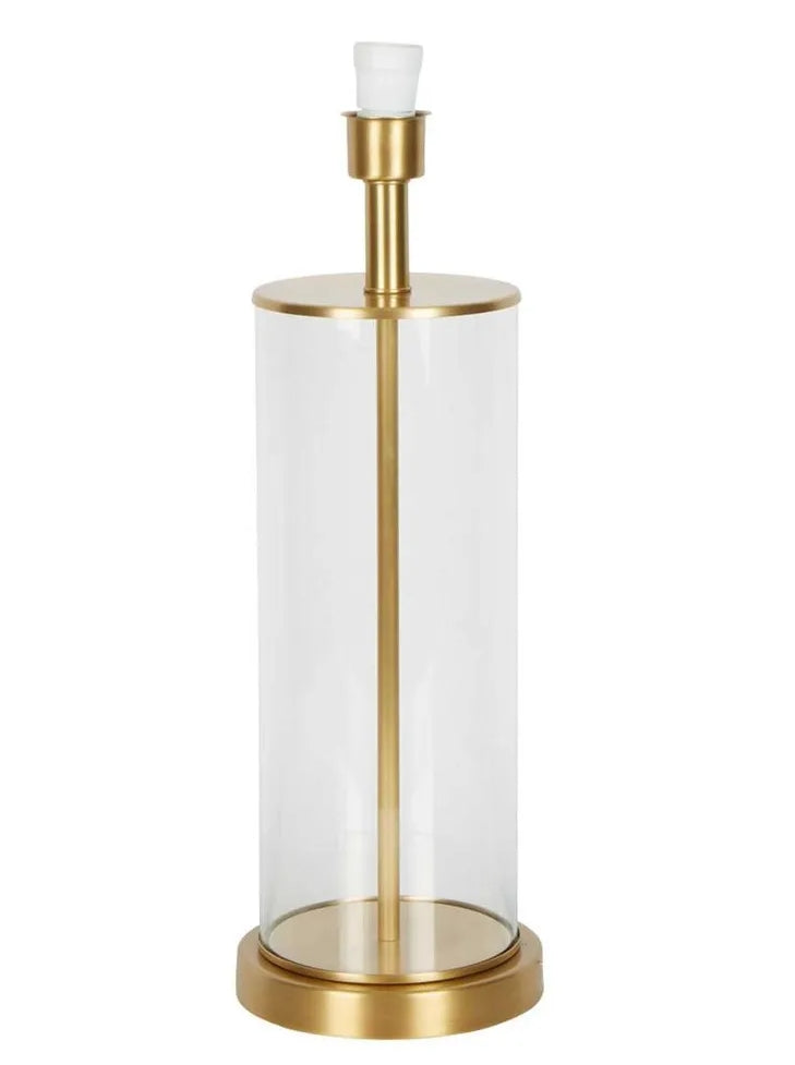 Perfectly Paired: Shorehaven Side Table & Tobias Lamp