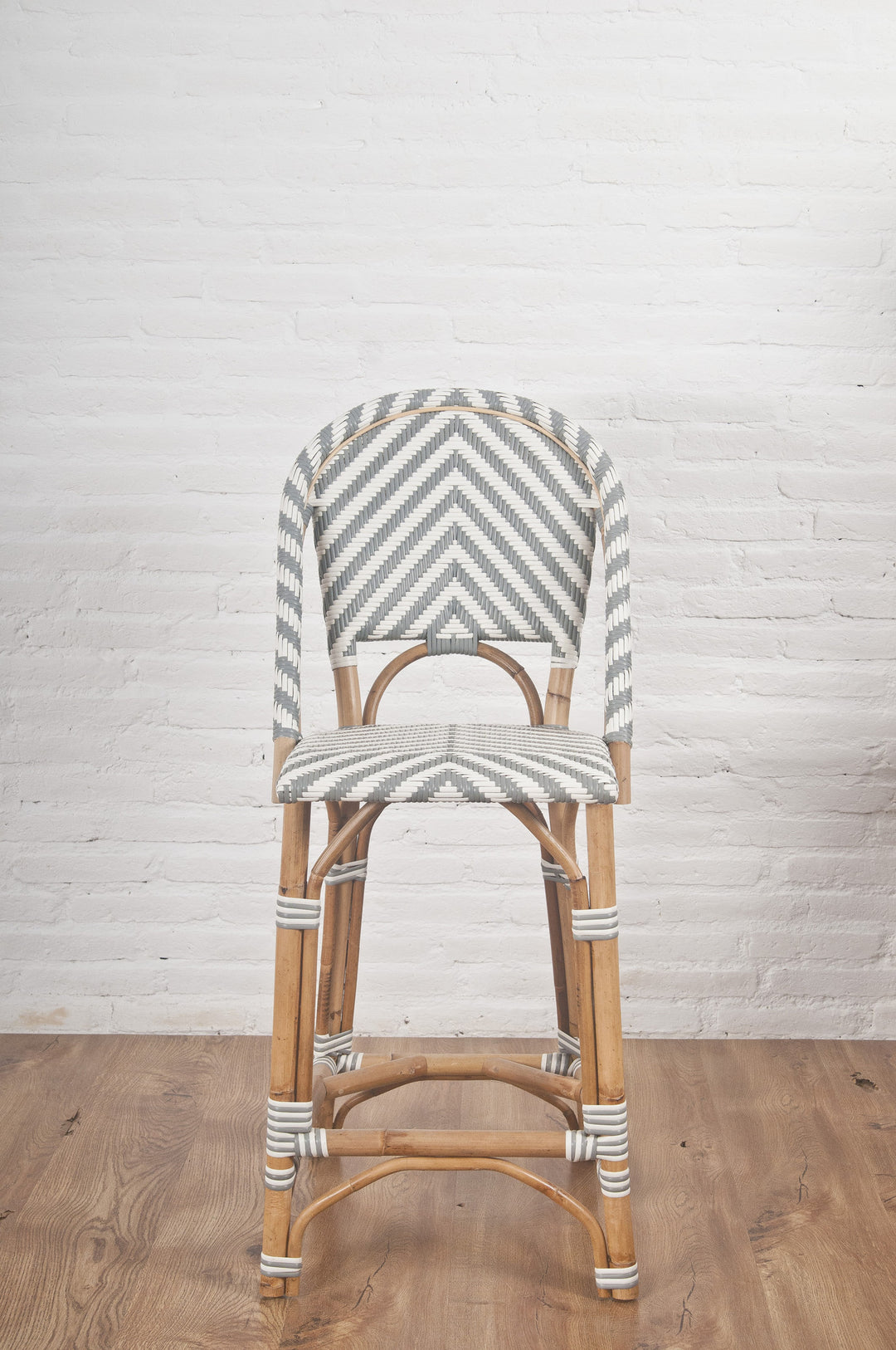 Bistro Counter Stool in Chevron Grey & White
