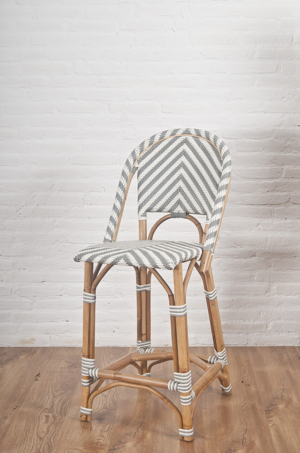 Bistro Counter Stool in Chevron Grey & White