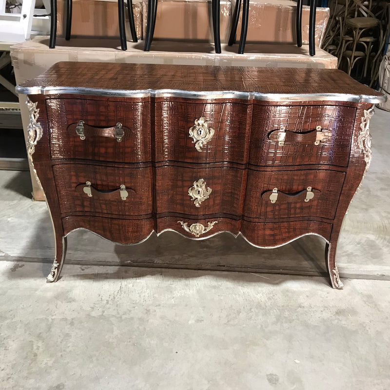 French Chest of Drawers in walnut finish