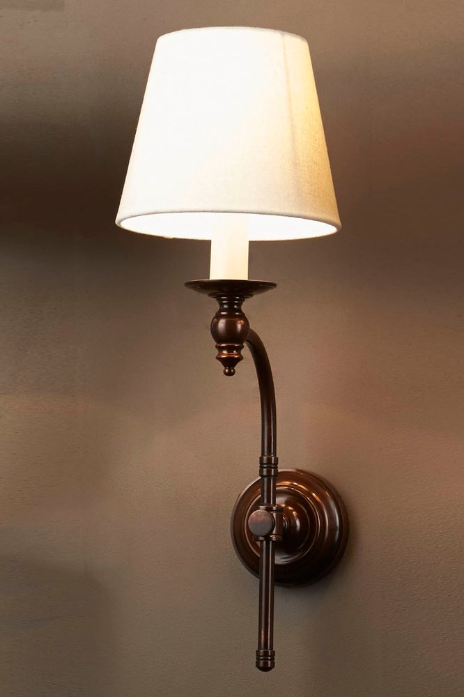 London Wall Sconce in Bronze