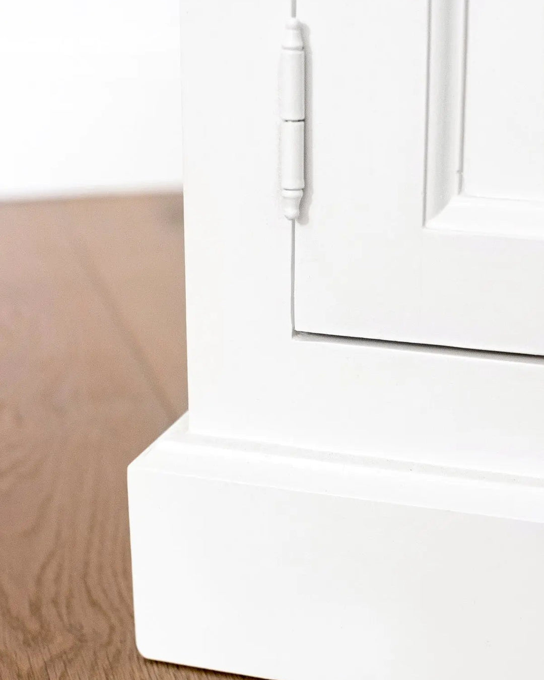 New England Buffet - Polar White | Rustic Charm Interiors - Plinth Detail
