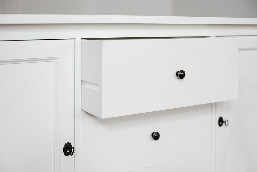 New England Buffet - Polar White
