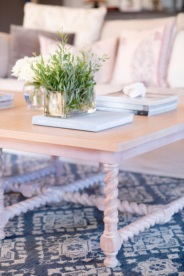 Almeda Rug