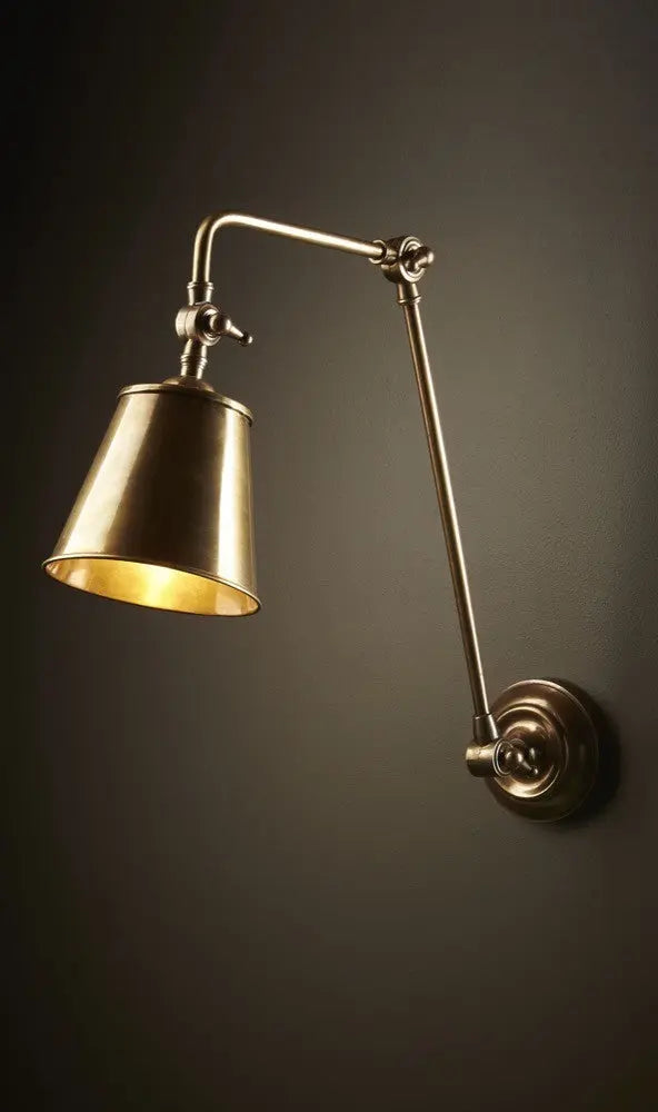 Boston Sconce in Brass